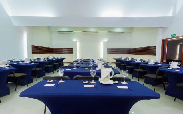 GHL Relax Hotel Club El Puente
