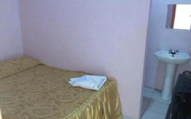 Hotel Alvarado 2