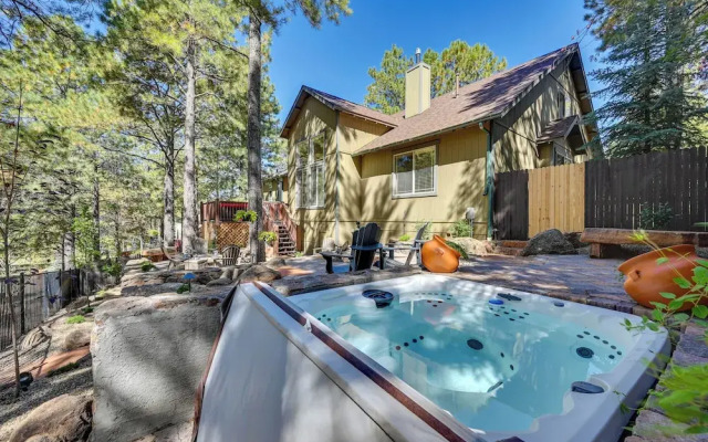 Flagstaff Hideaway: Private Hot Tub, 4 Mi to Dtwn!