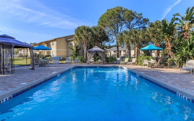Sunny Apartments near Beach by Frontdesk