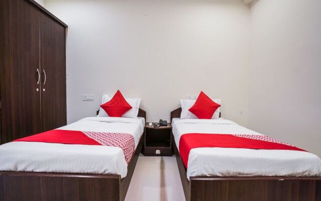 OYO 13163 Jaswitha Homes