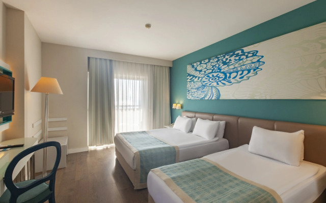 Seashell Resort & Spa