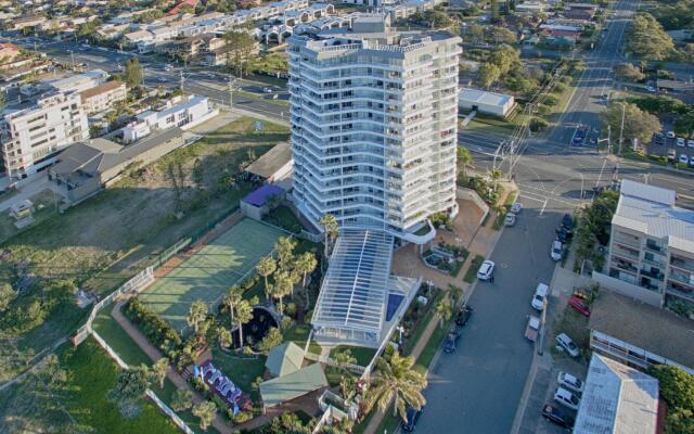 19th Avenue On The Beach
