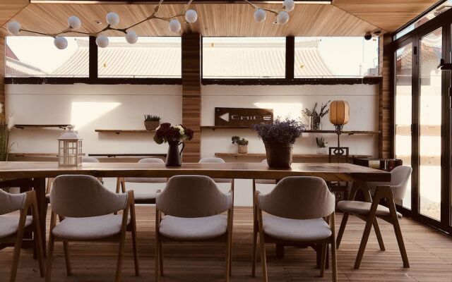 Living And Designing Homestay