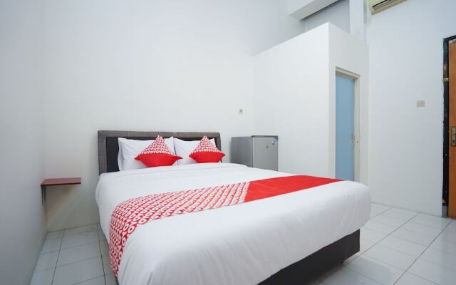 OYO 1624 Panjang Jiwo Residence