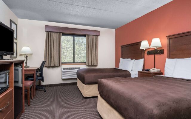 AmericInn by Wyndham Tofte Near Lake Superior