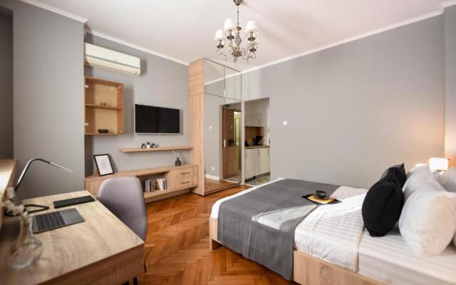 NEW Business Studio near Intercontinental Hotel - Homey Residence