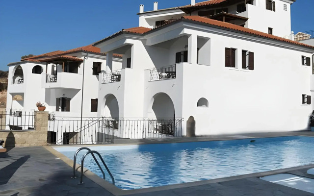 Yalis Hotel