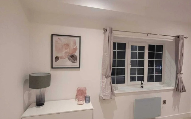 Luxury 1 Bed Flat In The Heart Of Rochester