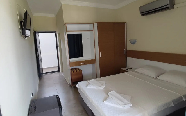 Sarsilmaz Otel