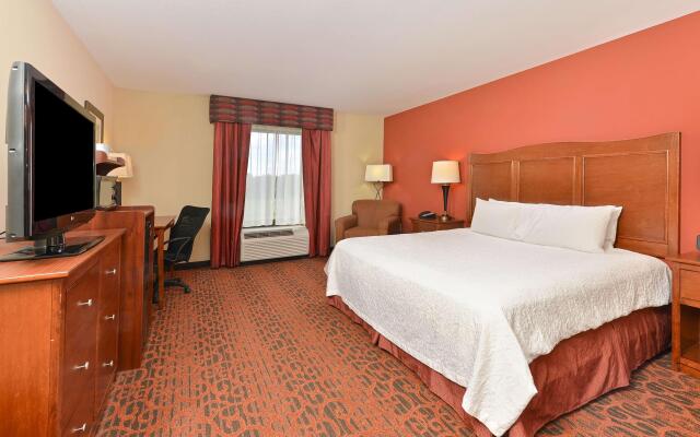 Hampton Inn Clinton, IA