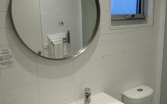 Ashmont Motor Inn & Apartments