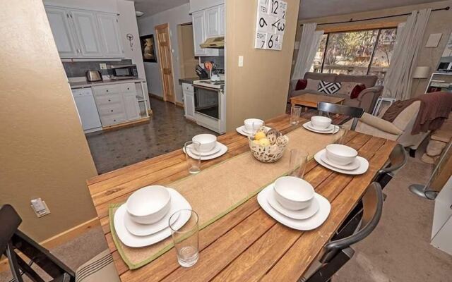 750 Stanford Avenue 3 Bedroom Cabin by RedAwning