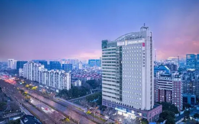 Jinjiang Hotel (Hangzhou West Lake Cultural Plaza Subway Station)
