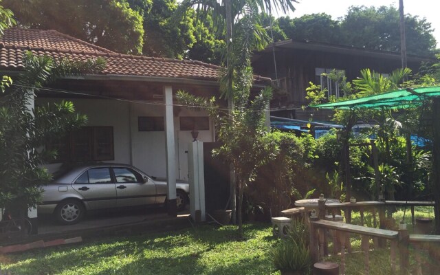 Near Train Guesthouse