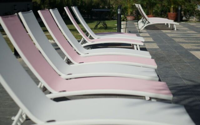 Sunday Hevea Hotel and Resort