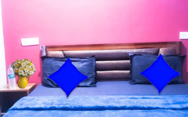 Roomshala 021 Hotel Joyous Inn