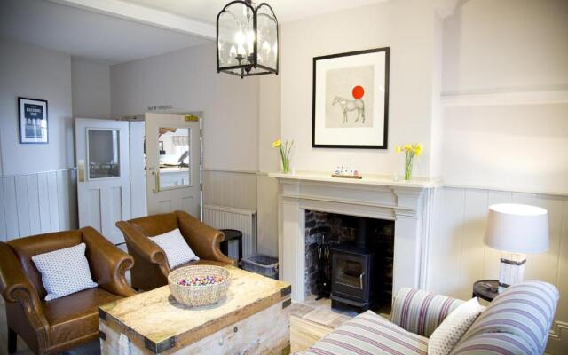 The White Horse Blakeney