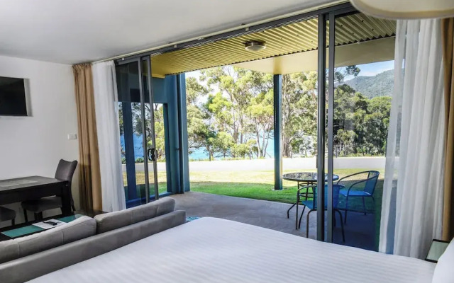 Lufra Beachside Hotel