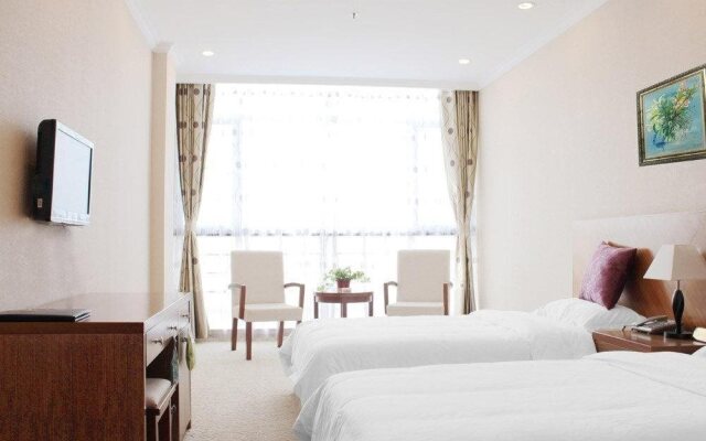 Qianqiu Holiday Hotel
