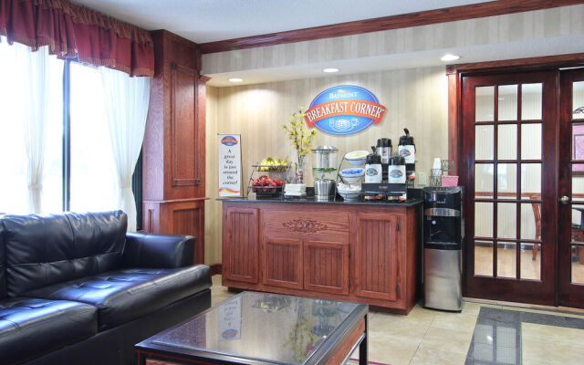 Baymont Inn & Suites Muskegon