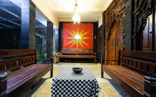 Super OYO 2285 Art Guest House Syariah
