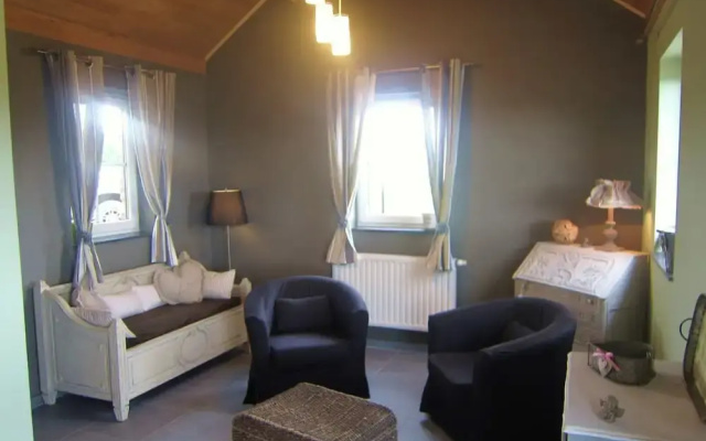 Cosy Holiday Home in Vodelee With Private Garden - фото 4