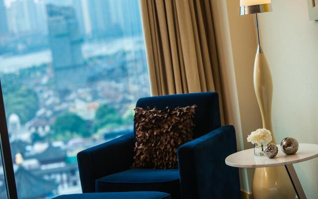Renaissance Shanghai Yu Garden Hotel on the Bund