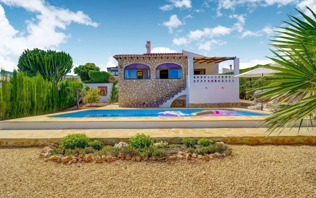 Serene Villa in Calpe With Private Swimming Pool