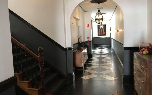 The Macquarie Hotel