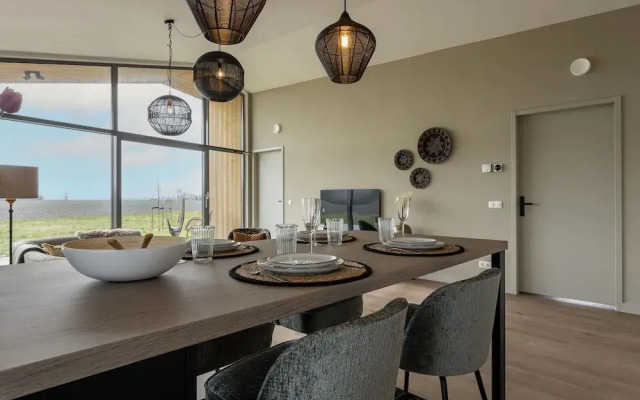 Lovely Holiday Home With Garden