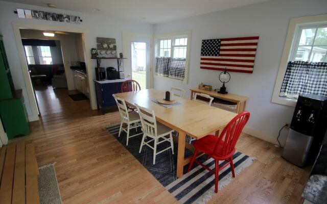 3314 Highland Ave. 4 Bedroom Home by RedAwning