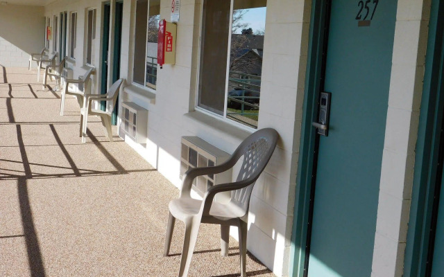 Capri Motel