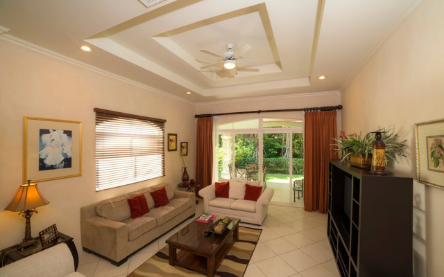 Colina 9E 2 bdr Garden View in Los Suenos