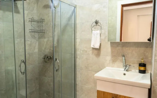 Işık Lakeside Otel