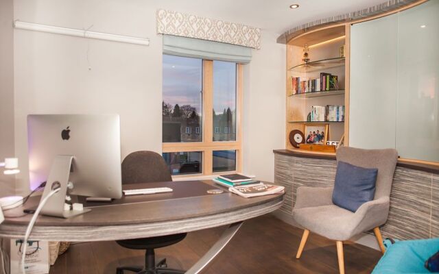 Henge House, Penthouse Apartment