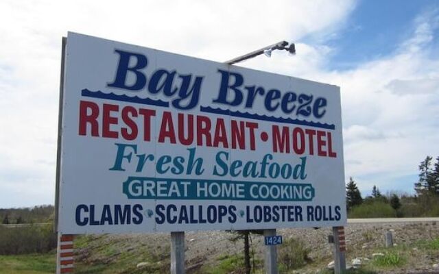 Baybreeze Restaurant and Motel