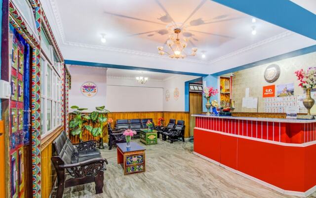OYO 6932 Hotel Snow Lion