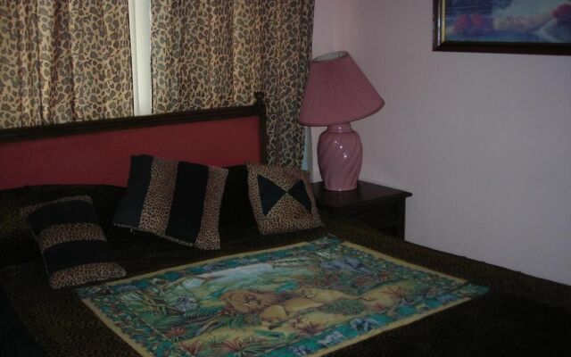 Deer Trail Motel