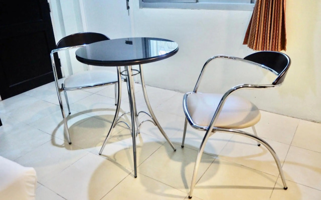 Orm Thong Apartment - SHA Plus