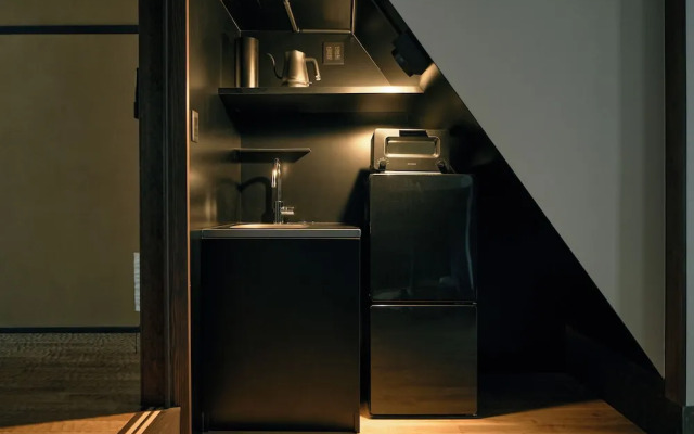 YADORU KYOTO HANARE Shirotaki No Yado