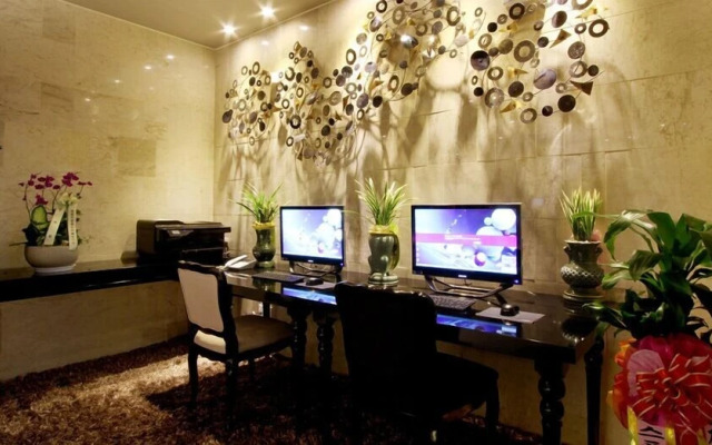 Rich Diamond Hotel
