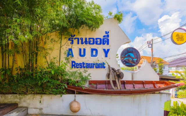 The Aristo Beach Studio by Holy Cow