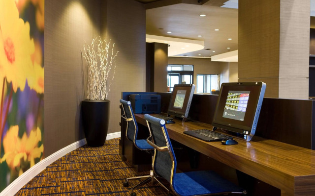 Courtyard by Marriott Newark Silicon Valley
