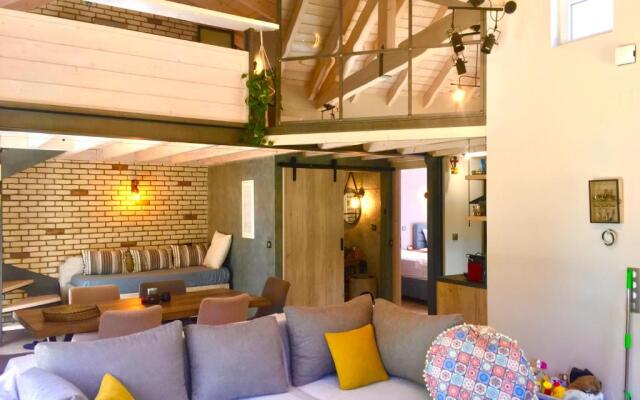 Anna's cottage house