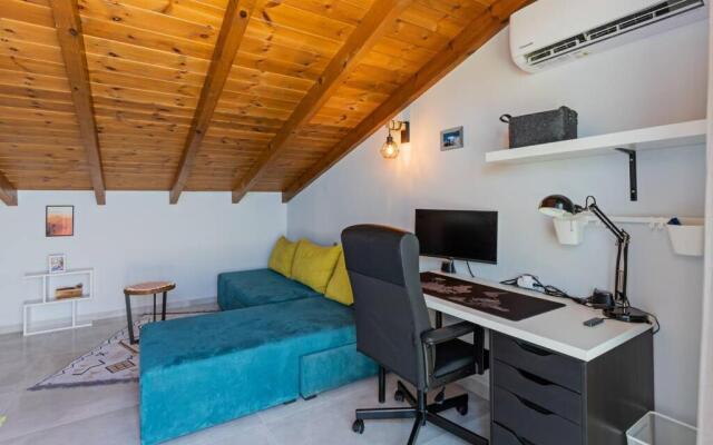 Leon Suite, seafront residence!