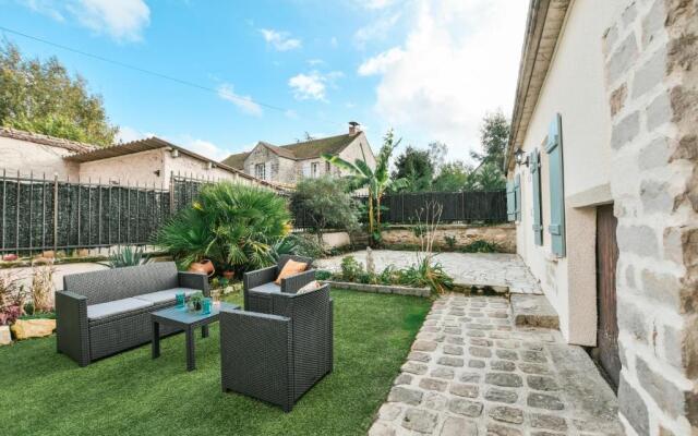 Instant Fleury, studio cosy avec jardin secret