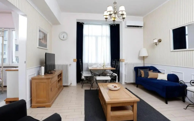 Apartment University
