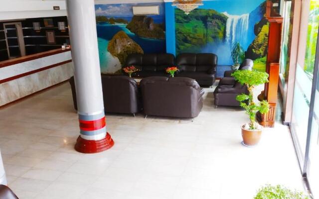 Paradise Hotel