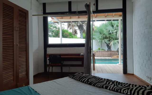 Residence Takson